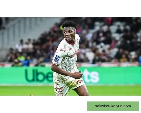 楚阿梅尼持续提升技术全面性，备受关注的中场新星