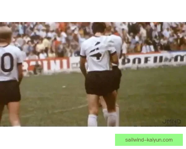 贝肯鲍尔自由人岁月对足球战术演变的深远意义分析